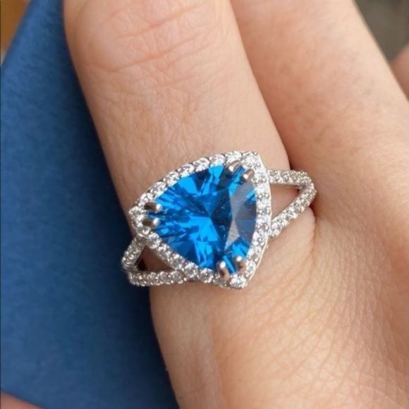 STERLING SILVER Solid 925 Blue Zircon Halo Pavé Trillion cut ring Sz 8 NWT - Picture 1 of 10